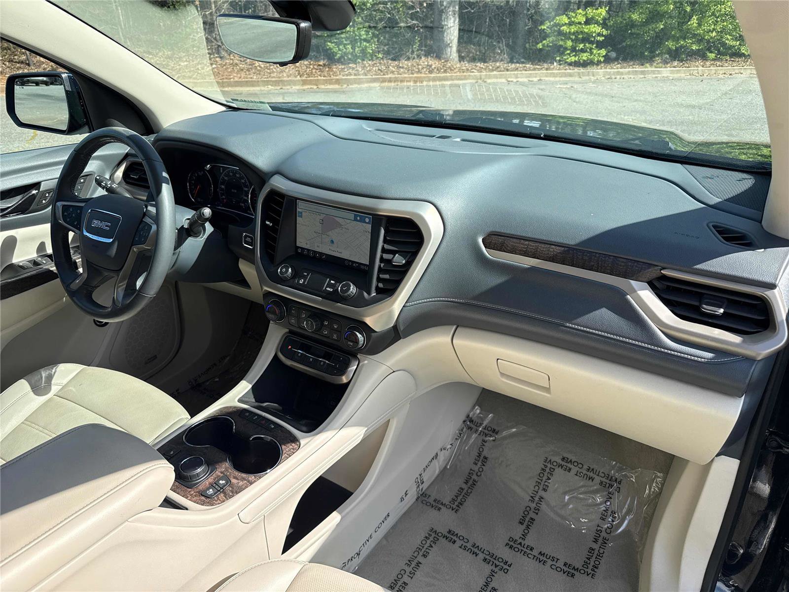 Used 2021 GMC Acadia Denali w/ Denali Technology Package FWD image 27