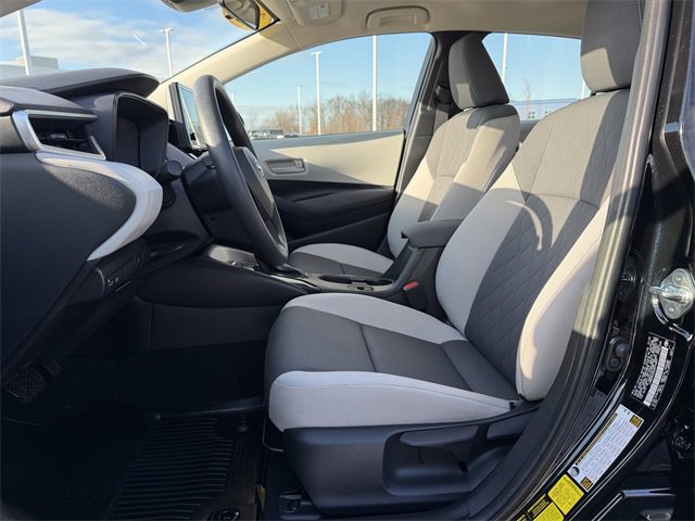 Used 2025 Toyota Corolla LE image 14