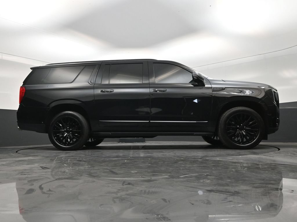 Used 2023 GMC Yukon XL Denali w/ Advanced Technology Package RWD image 25