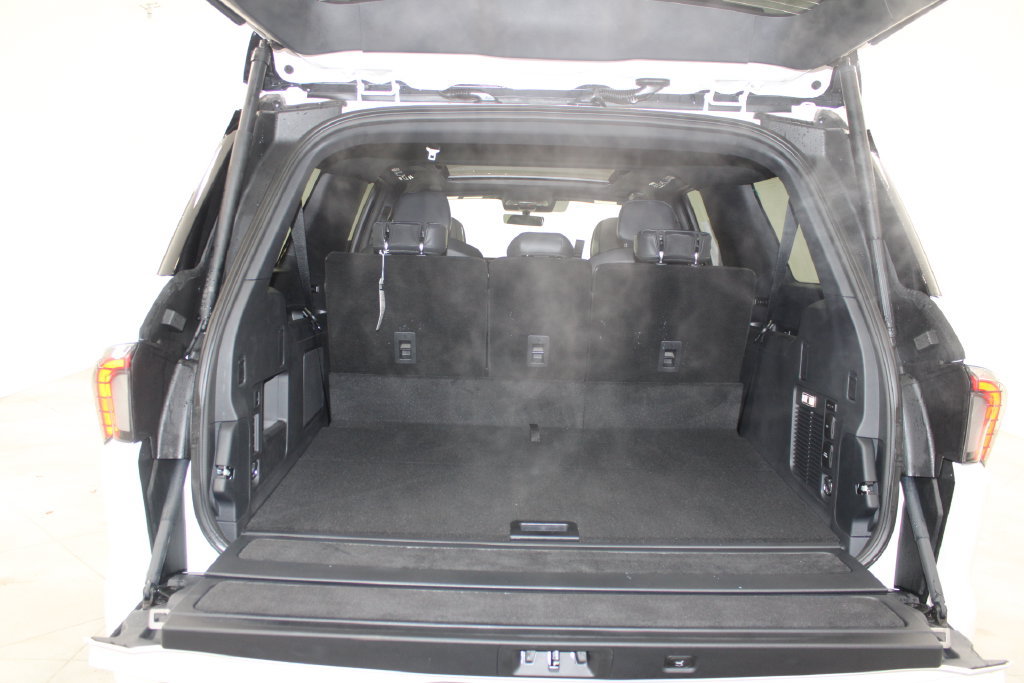 New 2025 Lincoln Navigator L Reserve w/ Jet Appearance Package AWD/4WD image 15