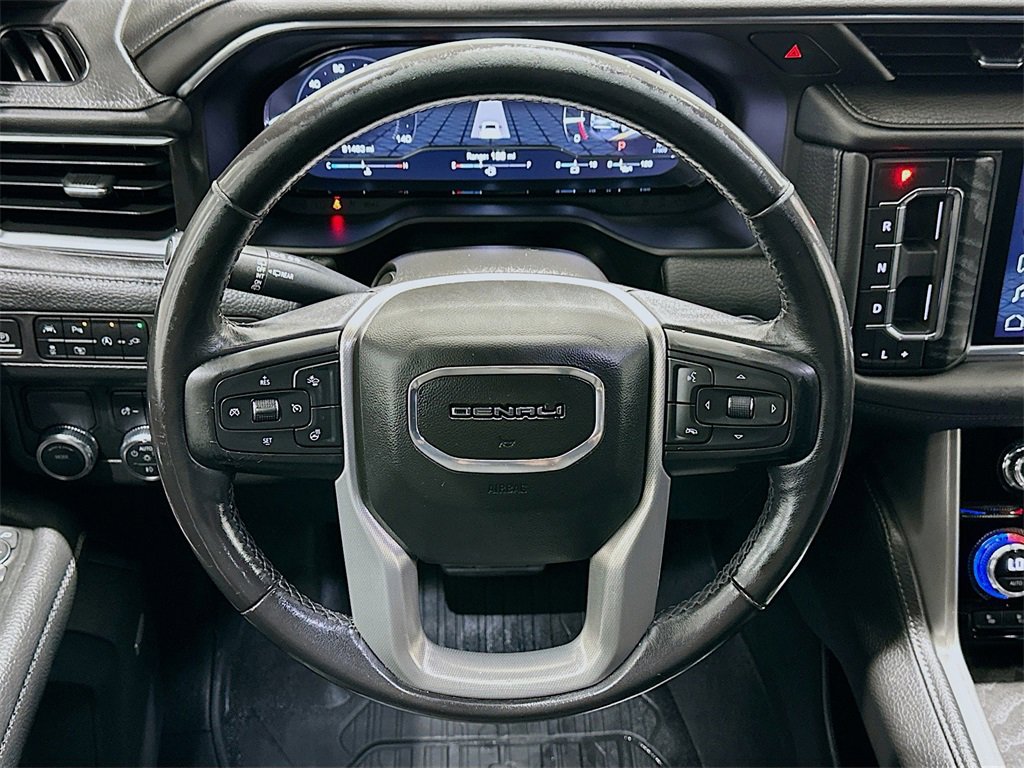 Used 2022 GMC Yukon XL Denali image 11