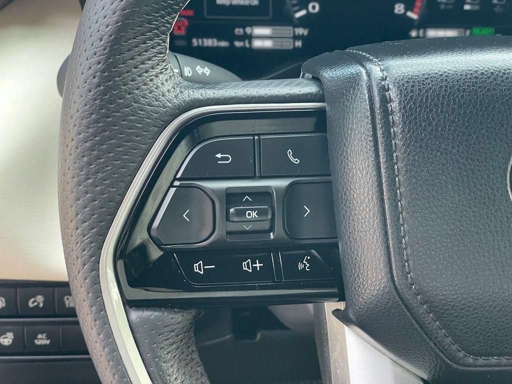 Used 2023 Toyota Sequoia Capstone AWD/4WD image 16