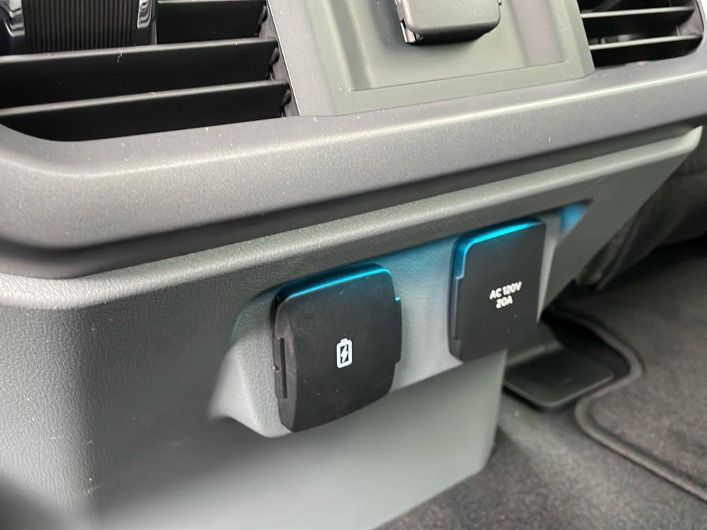 New 2025 Ford F150 XLT w/ Equipment Group 303A High image 29