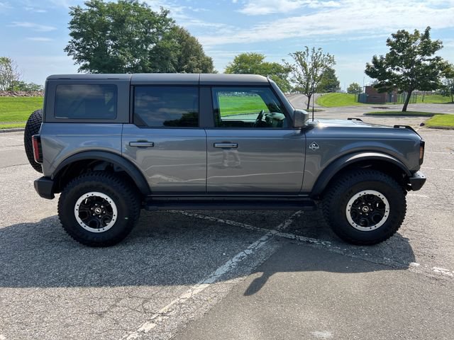 Used 2022 Ford Bronco Outer Banks w/ Sasquatch Package AWD/4WD image 12