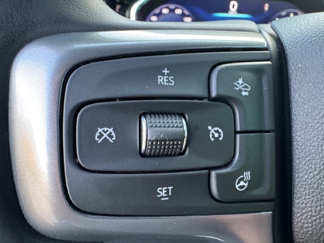 Used 2024 Chevrolet Silverado 1500 LT RWD image 7