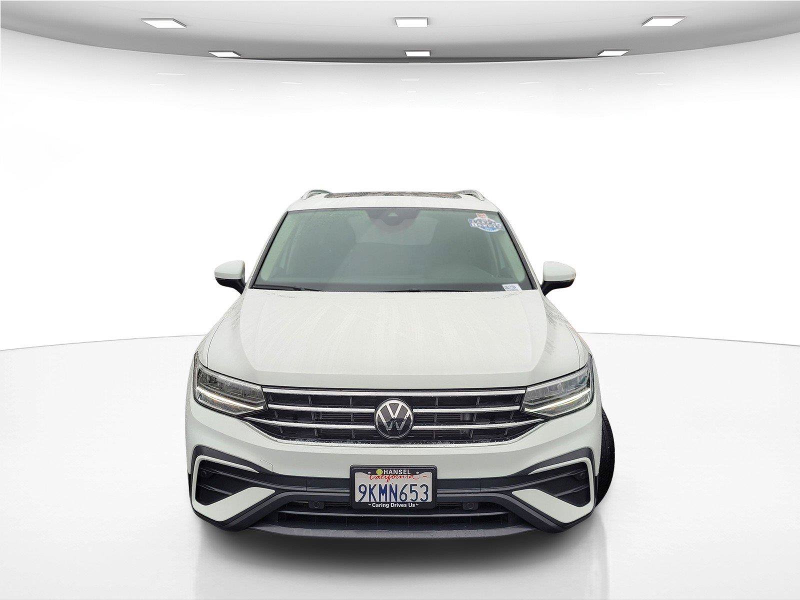 Certified 2024 Volkswagen Tiguan SE AWD/4WD image 5