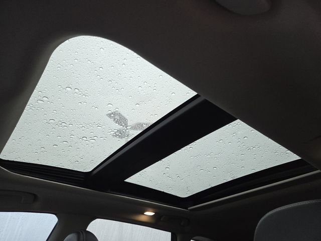 Used 2018 Nissan Murano SL w/ Moonroof Package image 3