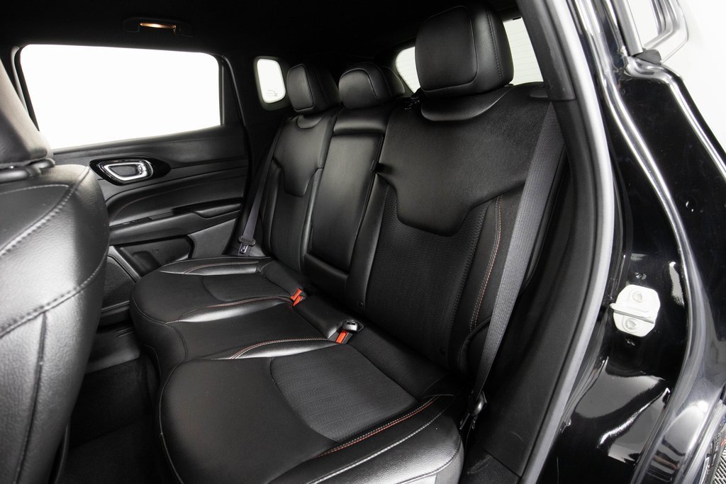 Used 2024 Jeep Compass Trailhawk image 13