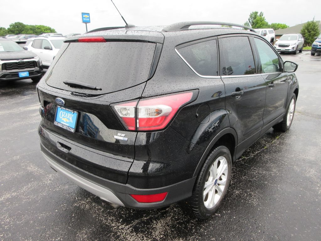 Used 2018 Ford Escape SE AWD/4WD image 5