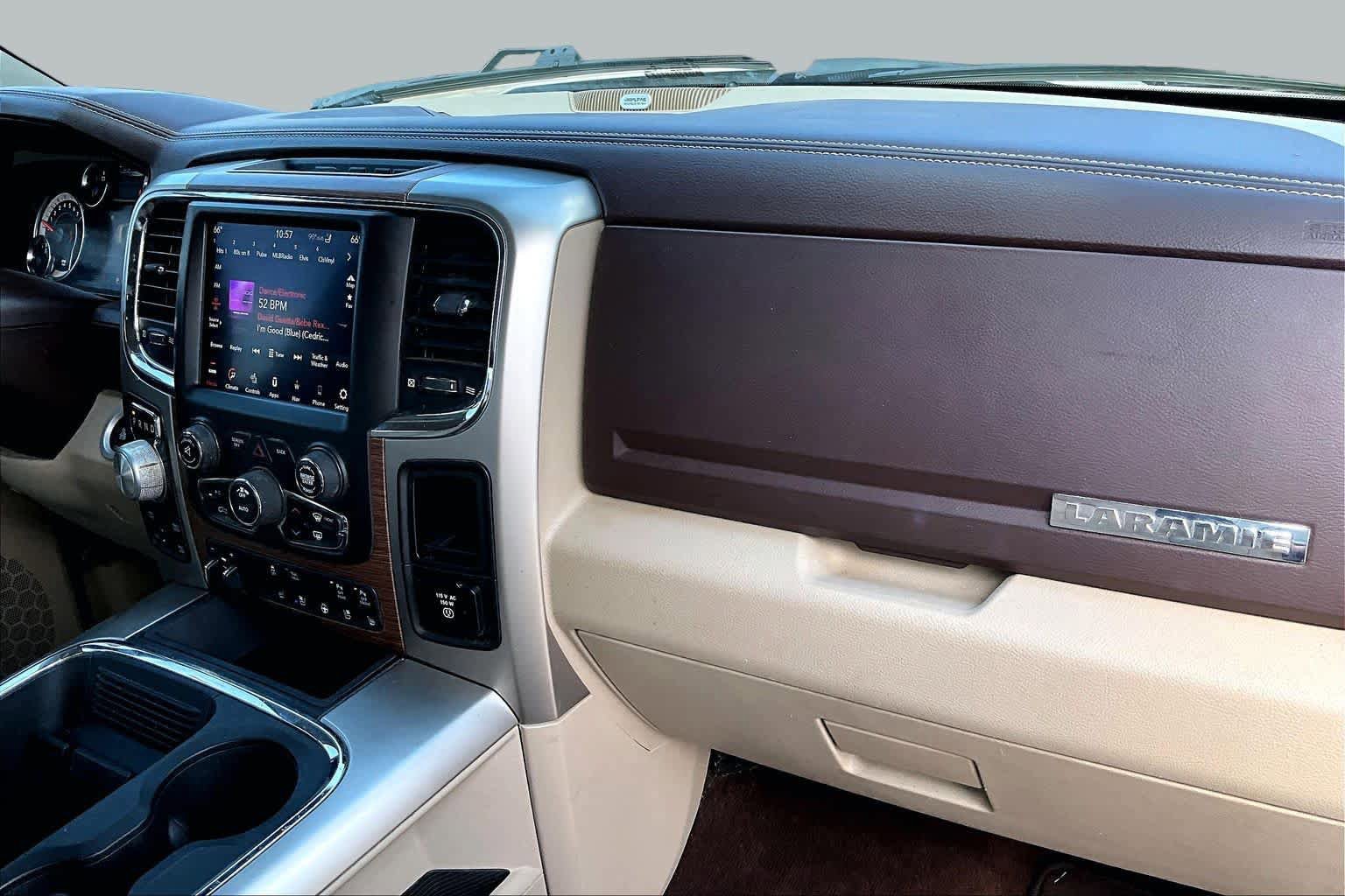 Used 2018 RAM 1500 Laramie w/ Convenience Group AWD/4WD image 19