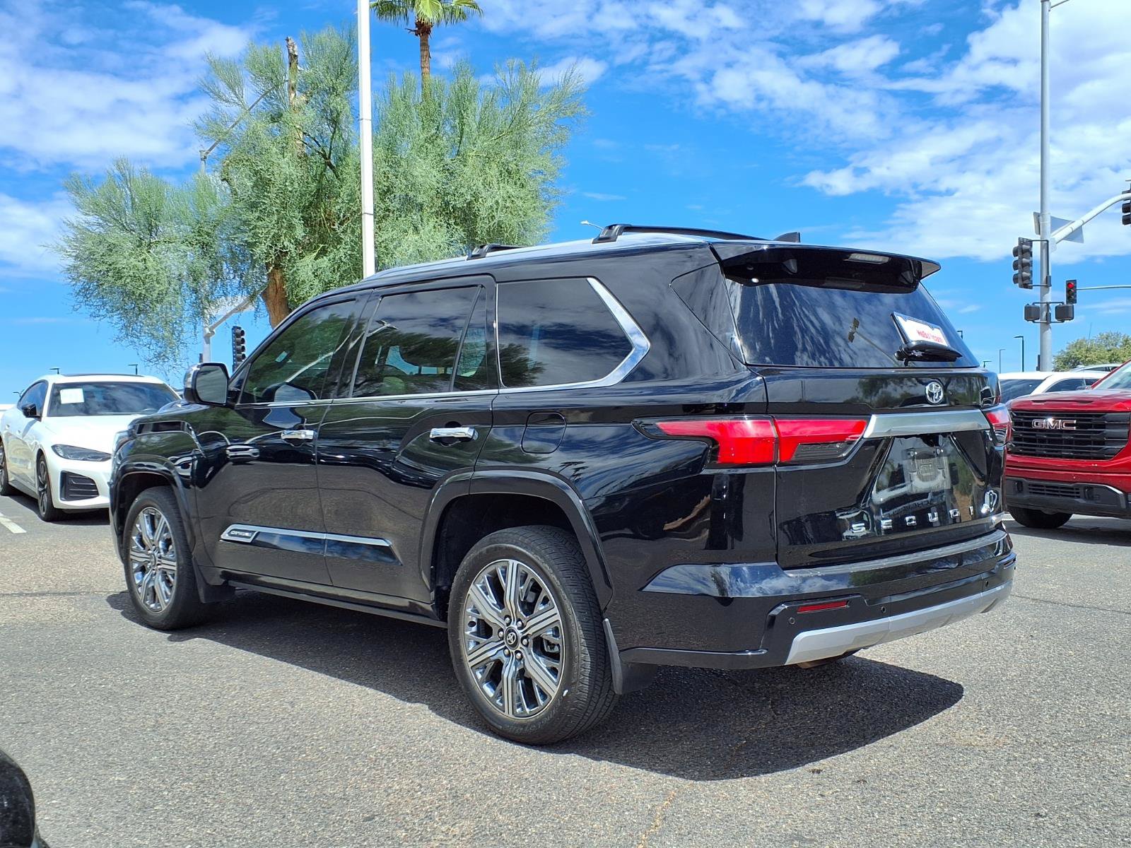 Used 2025 Toyota Sequoia Capstone AWD/4WD image 7