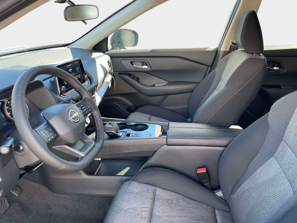 New 2027 Nissan Rogue SV FWD image 22