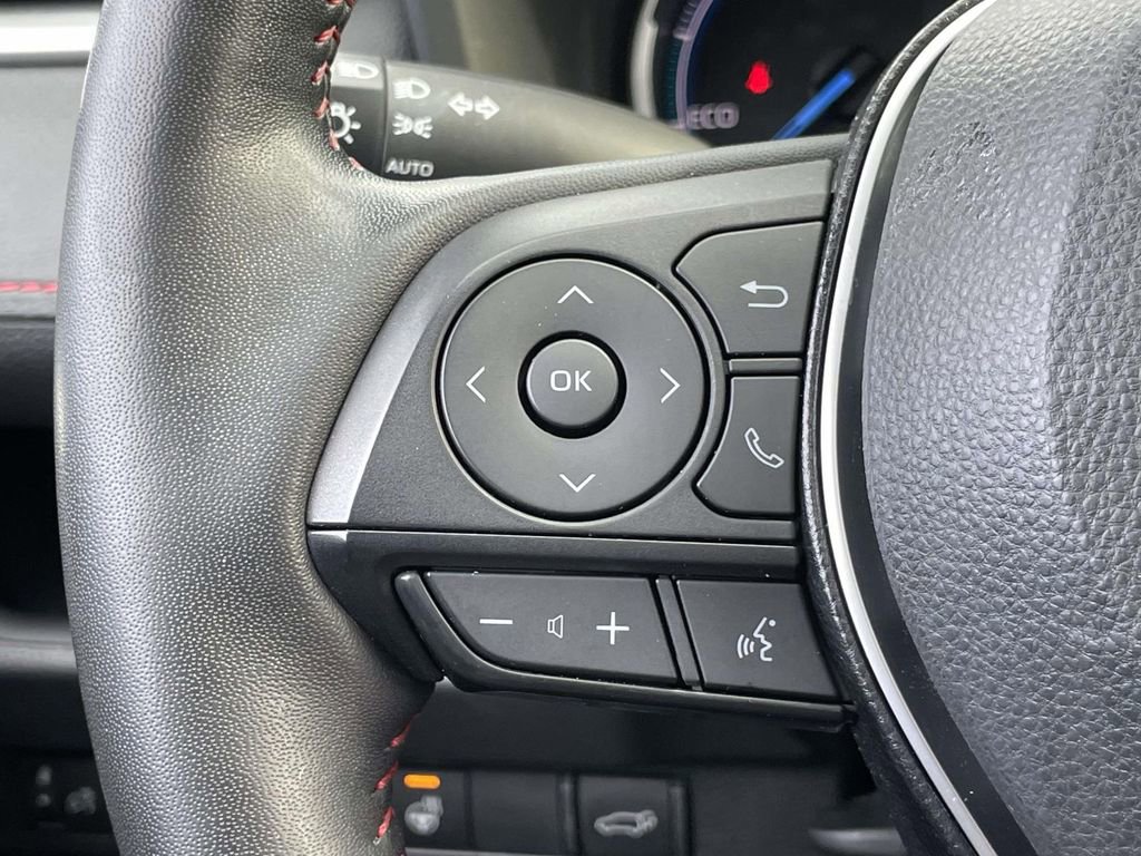 Used 2023 Toyota RAV4 SE image 22