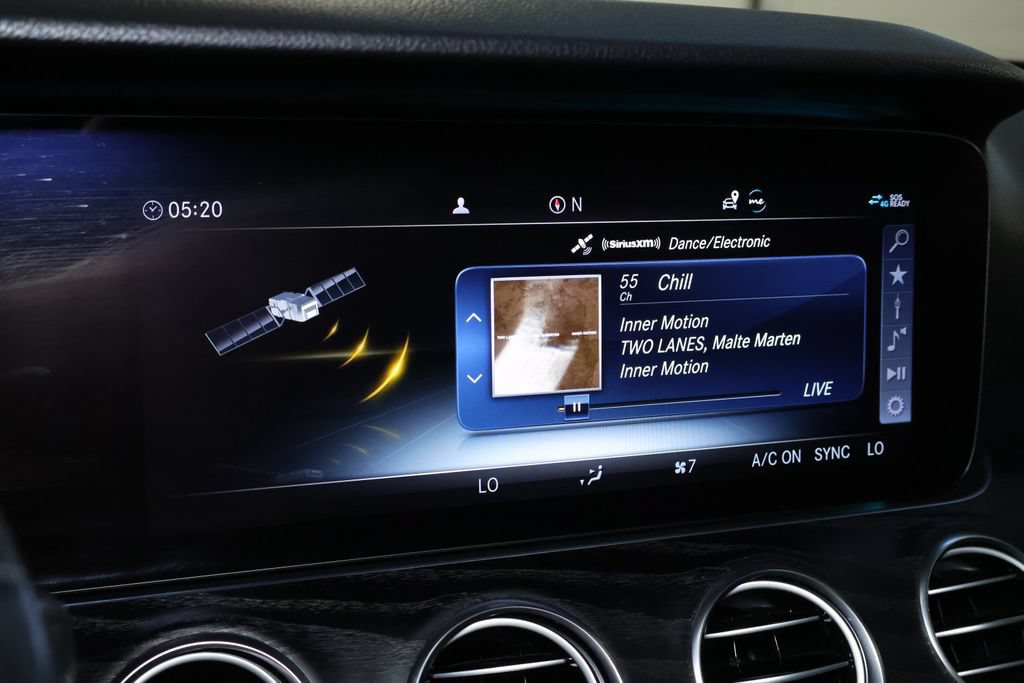 Used 2020 Mercedes-Benz E 350 4MATIC Sedan w/ Parking Assistance Package image 32
