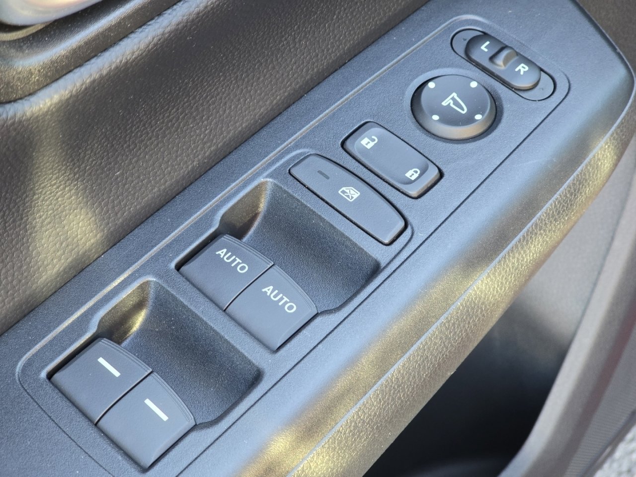 Certified 2023 Honda CR-V Sport image 27