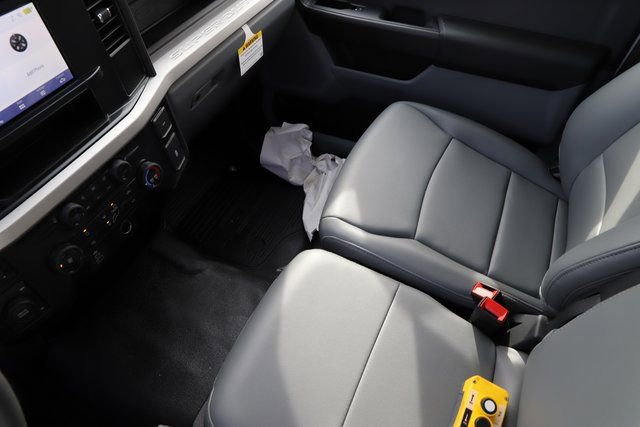 Used 2024 Ford F550 4x4 Regular Cab Super Duty image 22