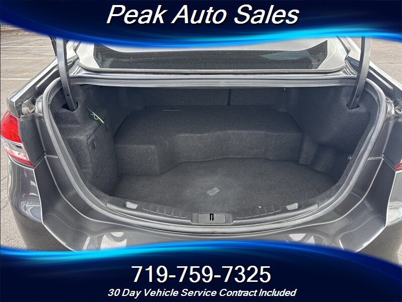 Used 2018 Ford Fusion SE w/ Equipment Group 602A FWD image 40