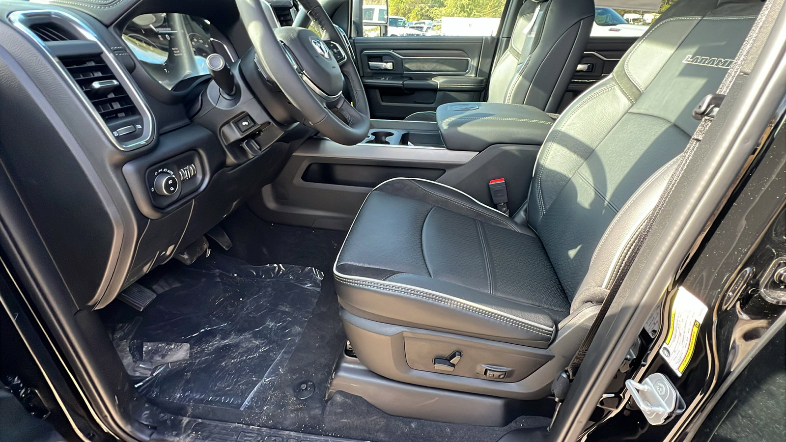 New 2026 RAM 2500 Limited image 16