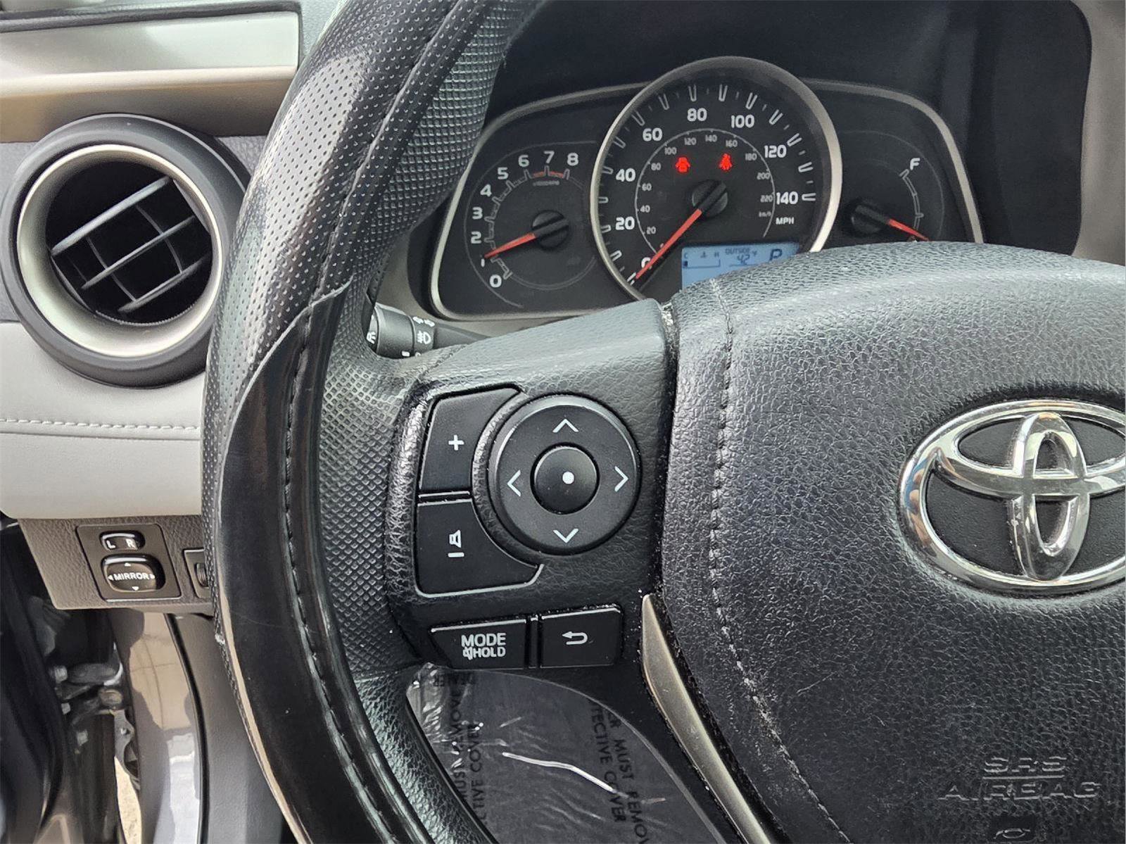 Used 2014 Toyota RAV4 XLE image 21