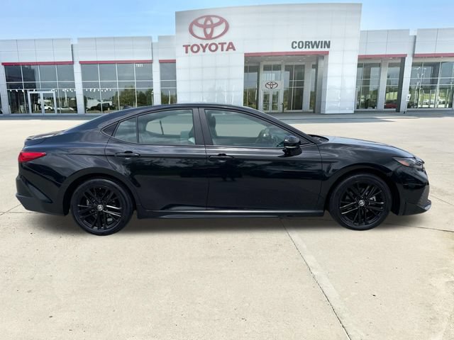 Used 2025 Toyota Camry SE FWD image 6