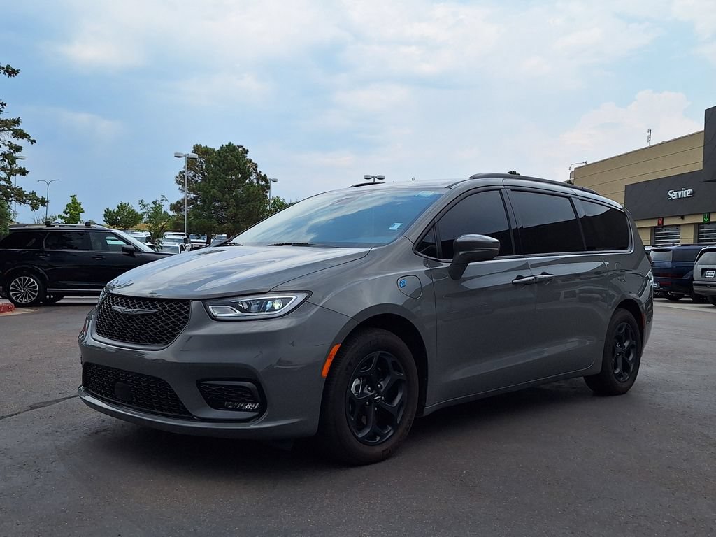 Used 2022 Chrysler Pacifica Touring-L w/ S Appearance Package FWD image 7