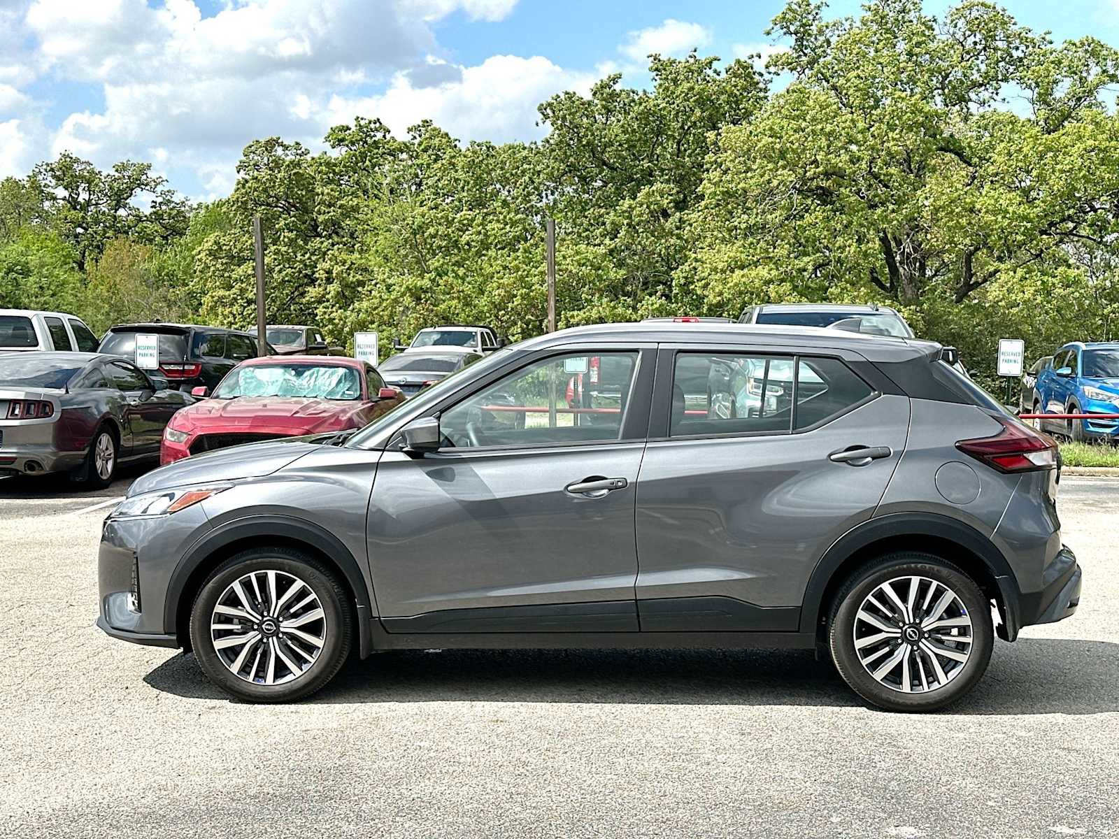Used 2024 Nissan Kicks SV FWD image 12