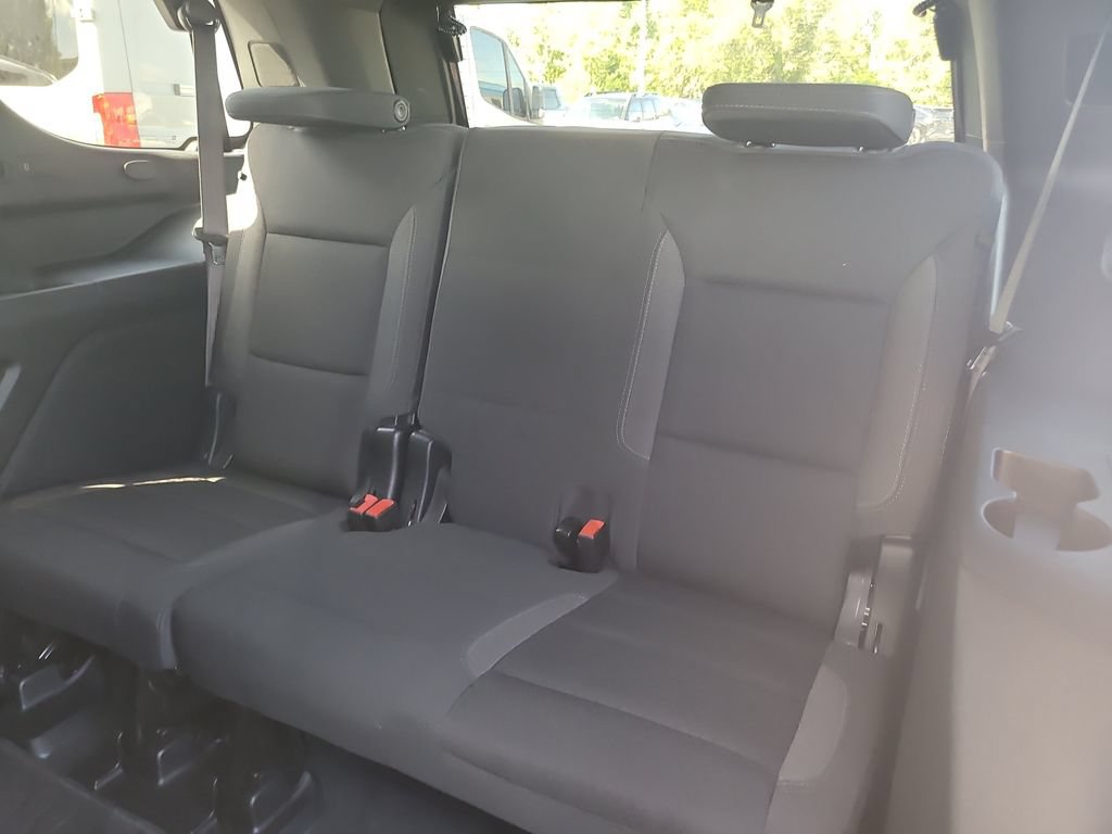 Used 2025 Chevrolet Tahoe LS RWD image 11