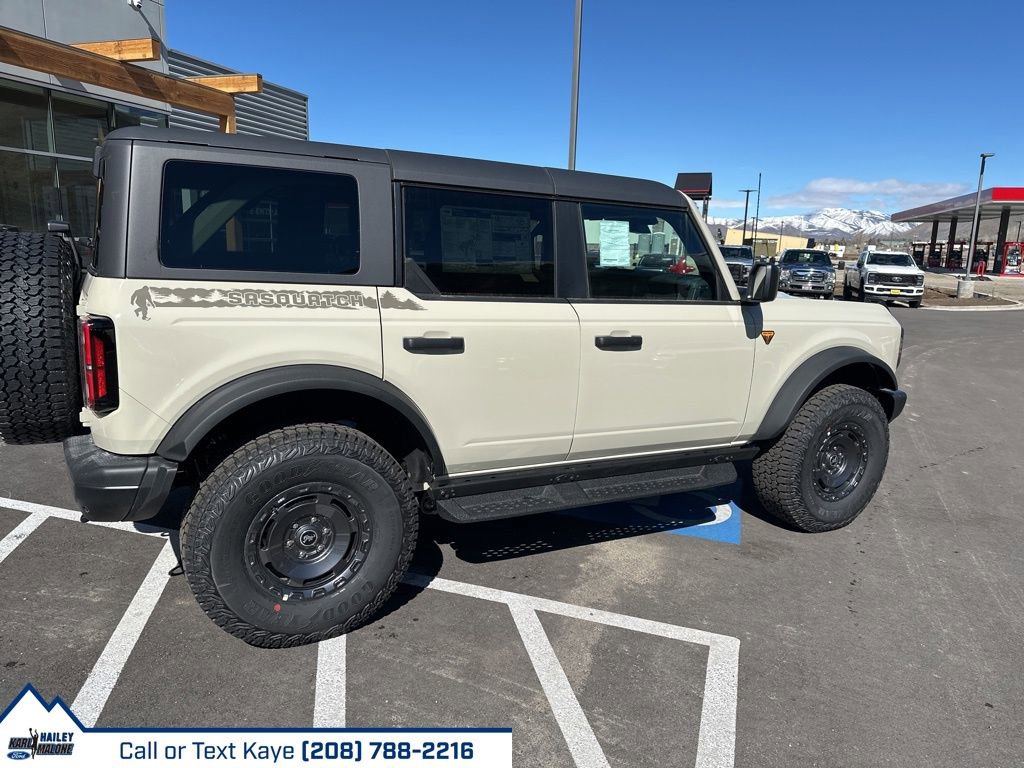 New 2025 Ford Bronco Badlands w/ Sasquatch Package AWD/4WD image 38