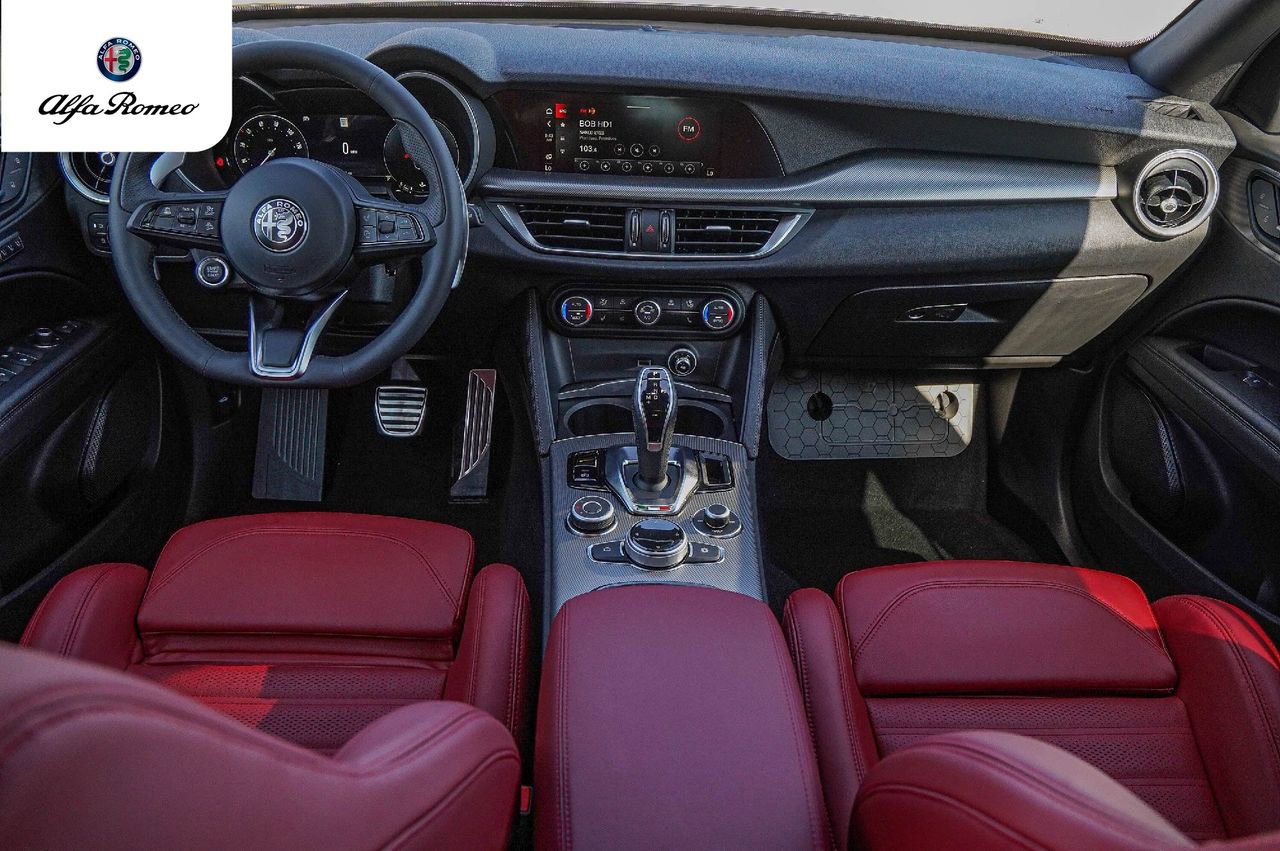 New 2025 Alfa Romeo Stelvio Sprint w/ Veloce Package image 21