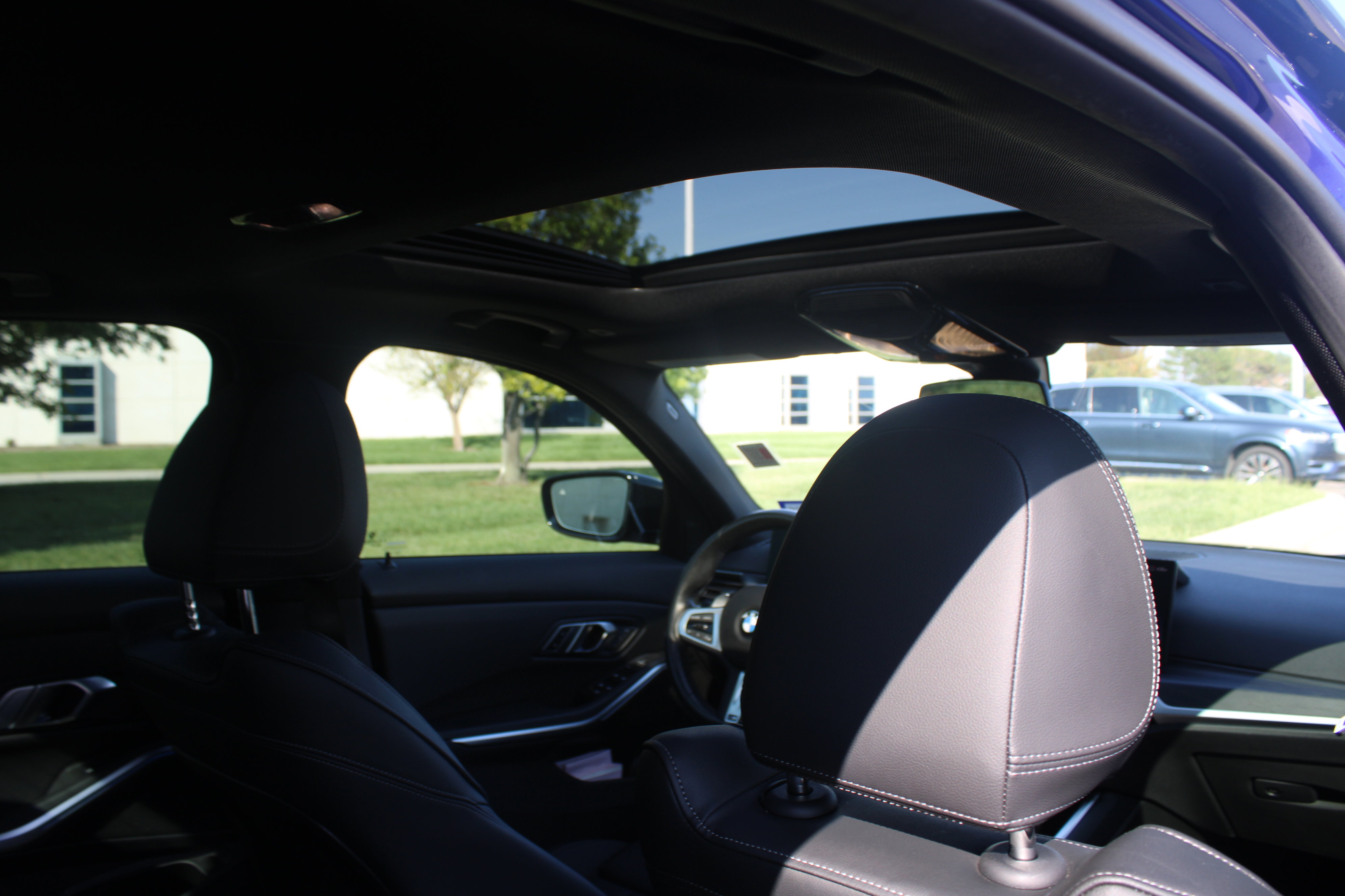 Used 2023 BMW 330i Sedan w/ M Sport Package image 45