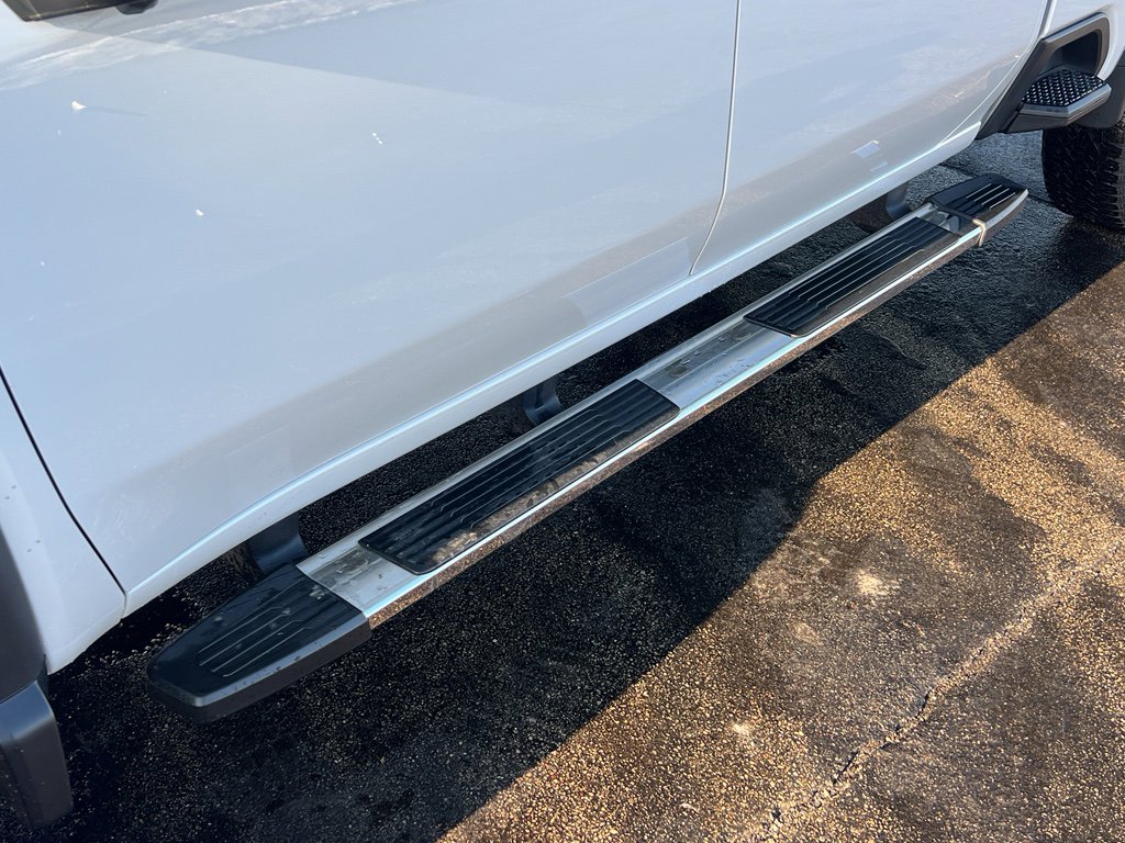Used 2023 GMC Sierra 2500 Denali image 11