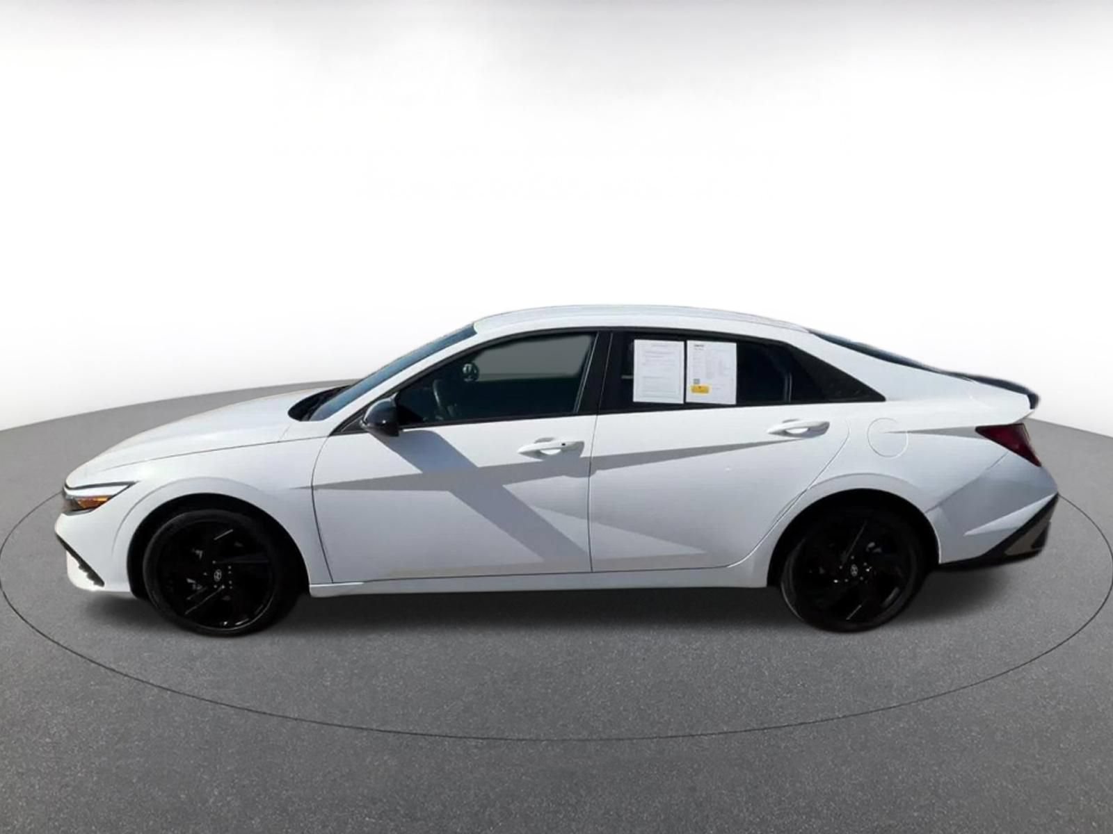 Used 2026 Hyundai Elantra Sport FWD image 8