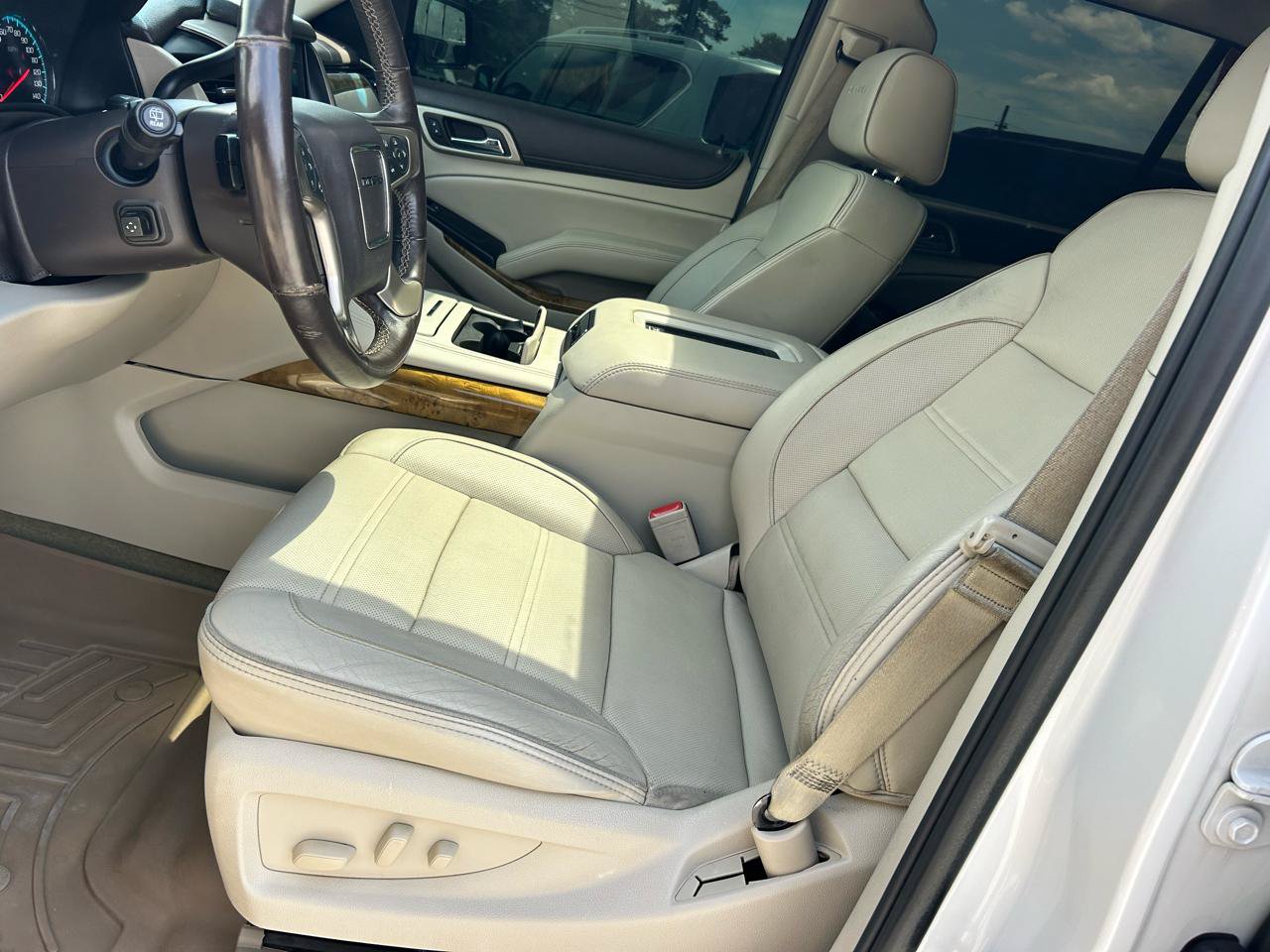 Used 2017 GMC Yukon Denali w/ Open Road Package RWD image 5