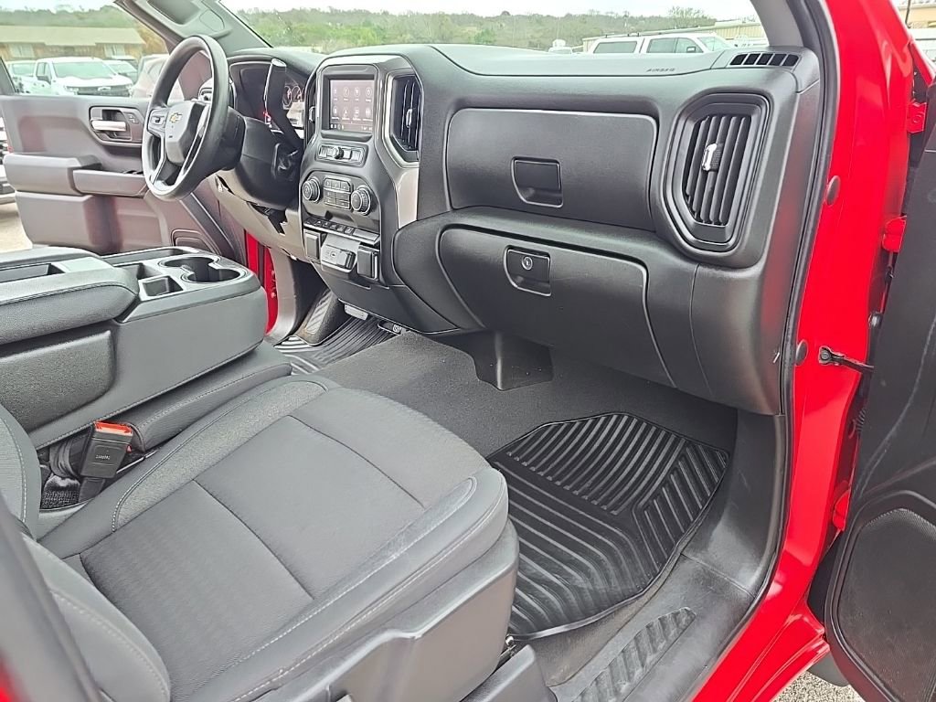 Used 2023 Chevrolet Silverado 1500 Custom image 16