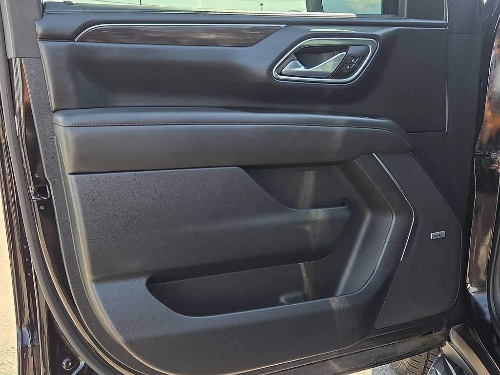 Used 2024 Chevrolet Tahoe LT RWD image 13
