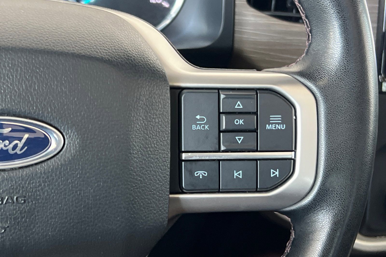 Used 2023 Ford Expedition Limited image 37