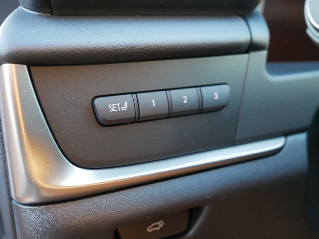 New 2026 Lexus RZ 350e 2WD image 18