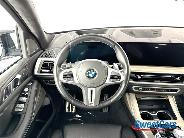 Used 2023 BMW X7 M60i w/ Executive Package image 17
