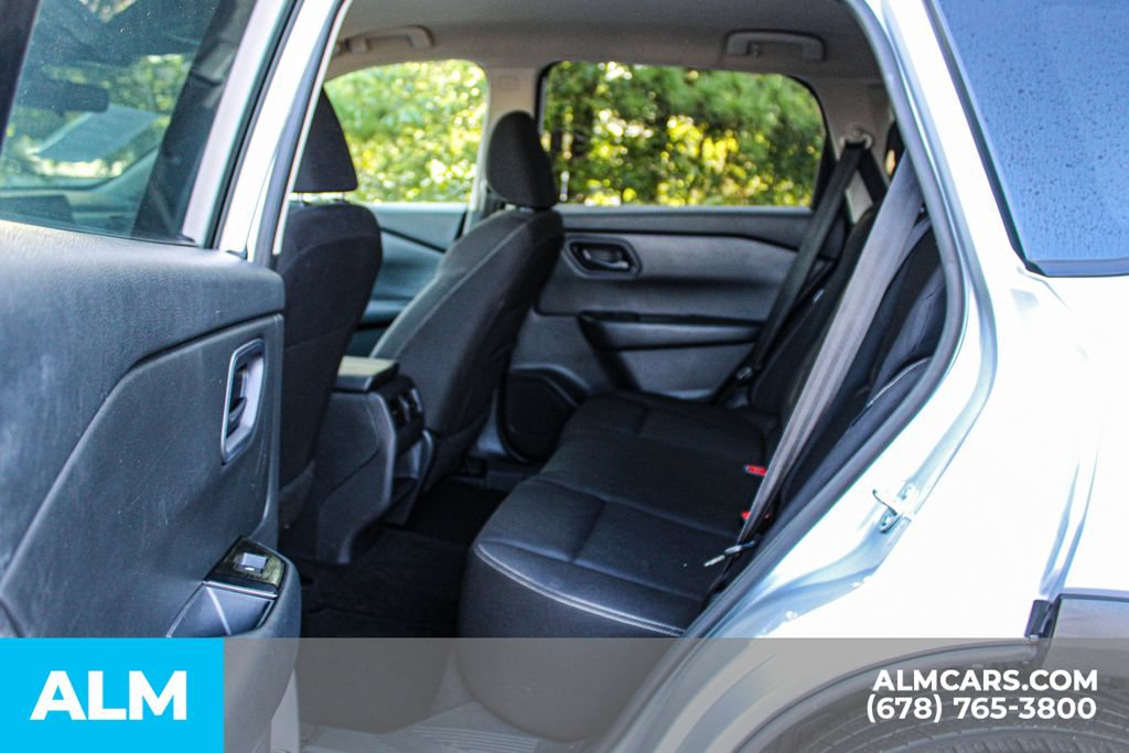 Used 2024 Nissan Rogue S AWD/4WD image 16