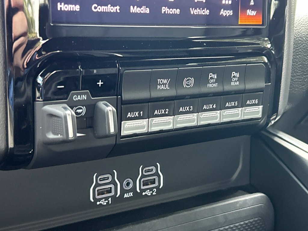 Used 2026 RAM 2500 Big Horn AWD/4WD image 34