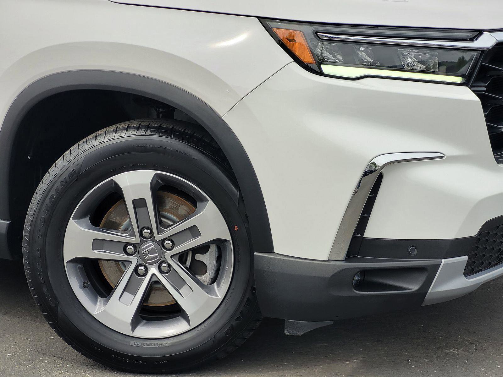 Used 2024 Honda Pilot EX-L image 5