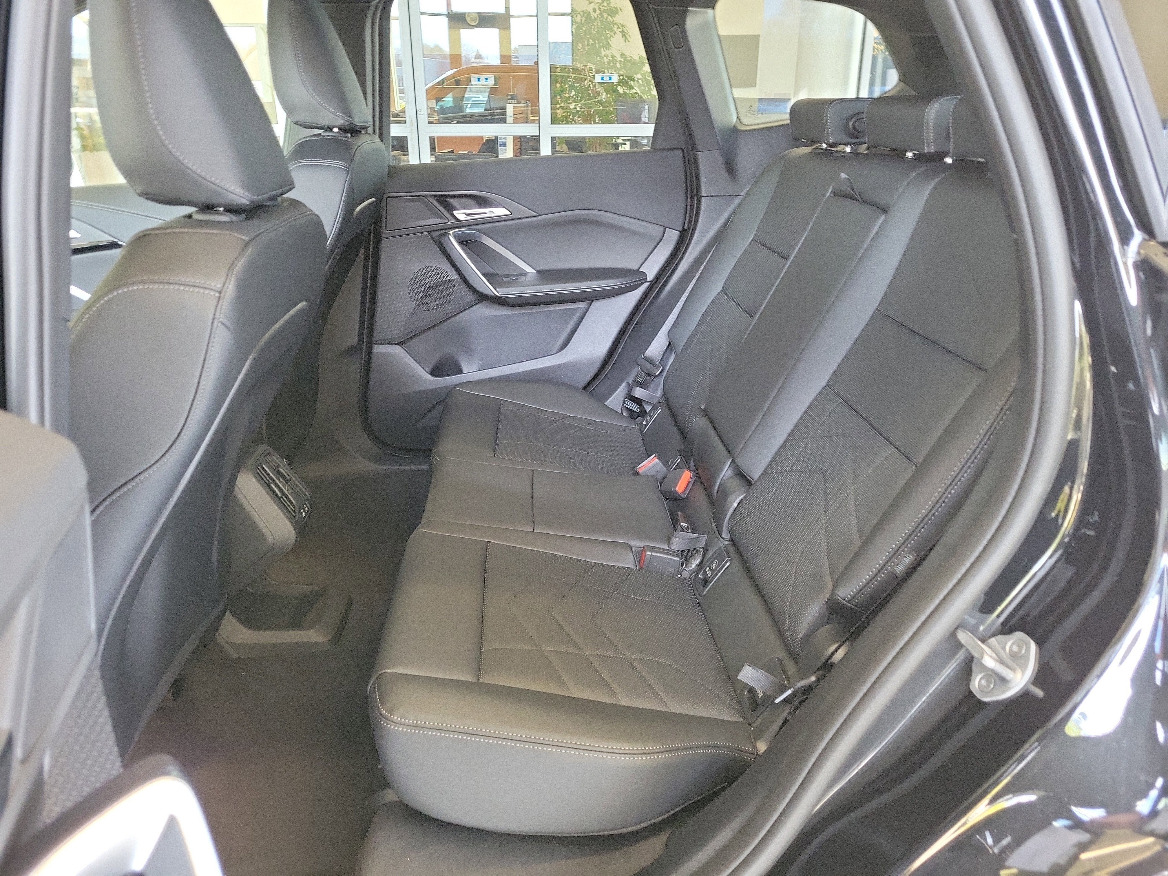 New 2026 BMW X1 xDrive28i w/ Technology Package AWD/4WD image 27