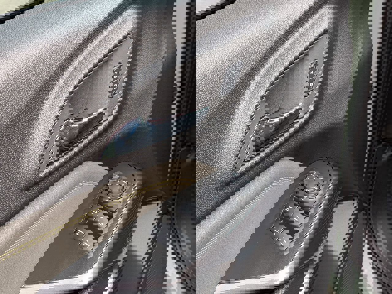 New 2026 Chevrolet Trax ACTIV w/ Sunroof Package image 8