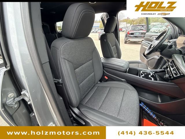 Certified 2025 Chevrolet Traverse LT w/ Midnight/Sport Edition AWD/4WD image 26