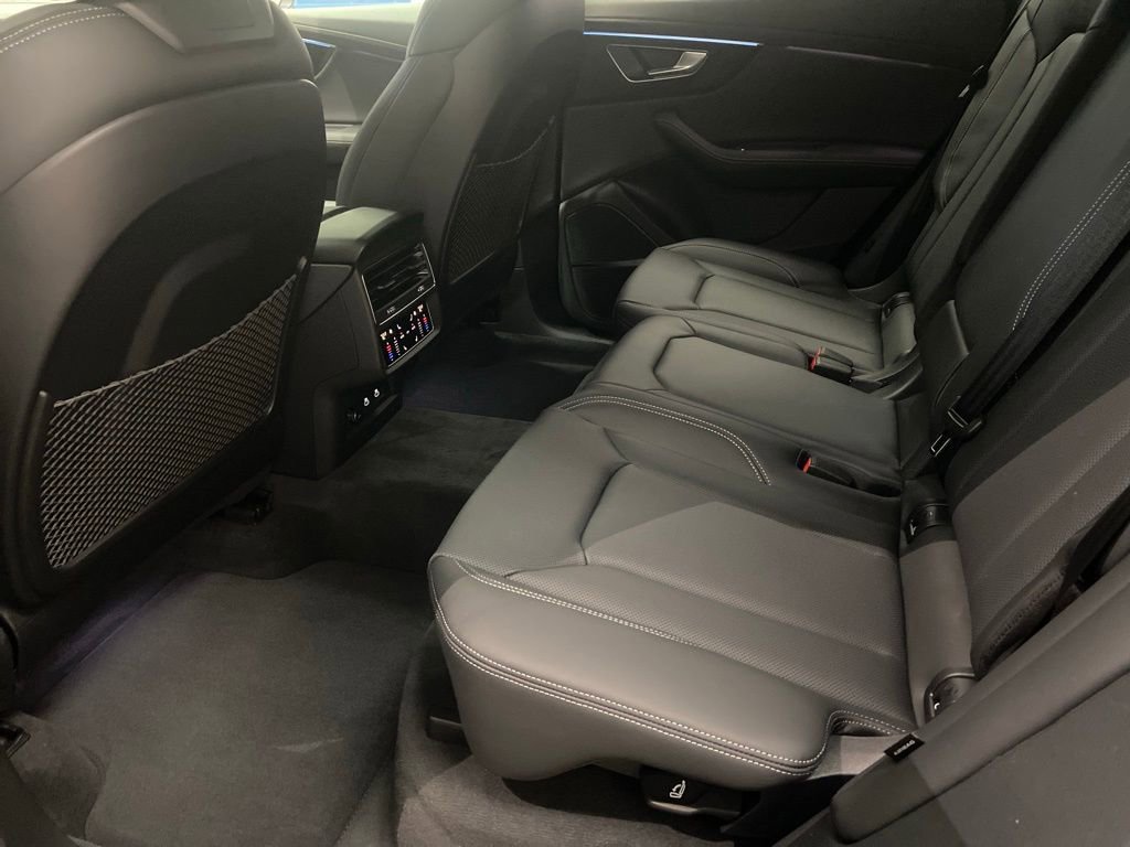 New 2026 Audi Q8 Prestige image 5