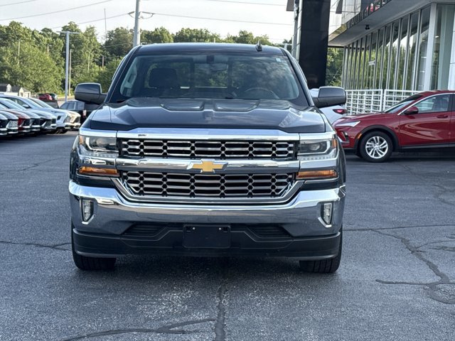 Used 2018 Chevrolet Silverado 1500 LT w/ Texas Edition RWD image 10