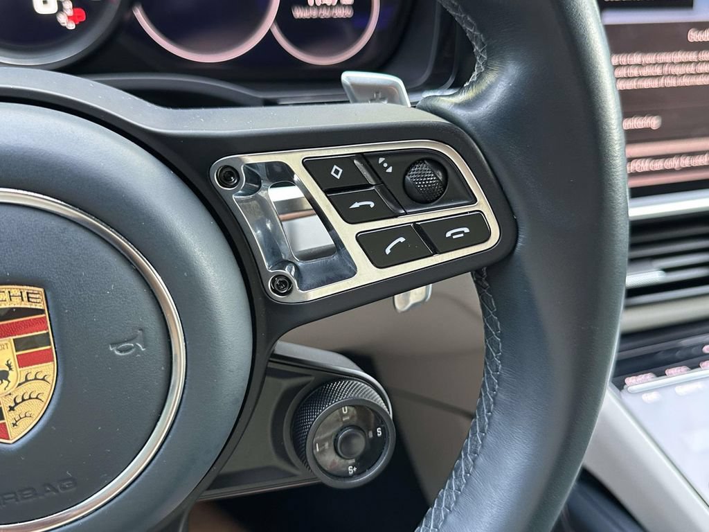 Certified 2022 Porsche Cayenne Turbo AWD/4WD image 23