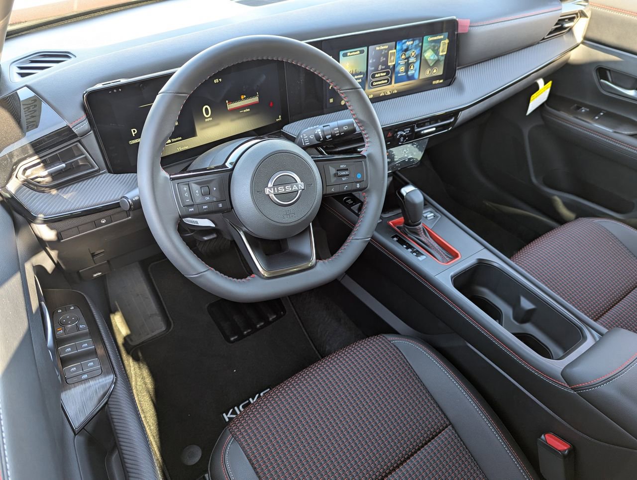 New 2026 Nissan Kicks SR w/ Cold Weather Package image 12