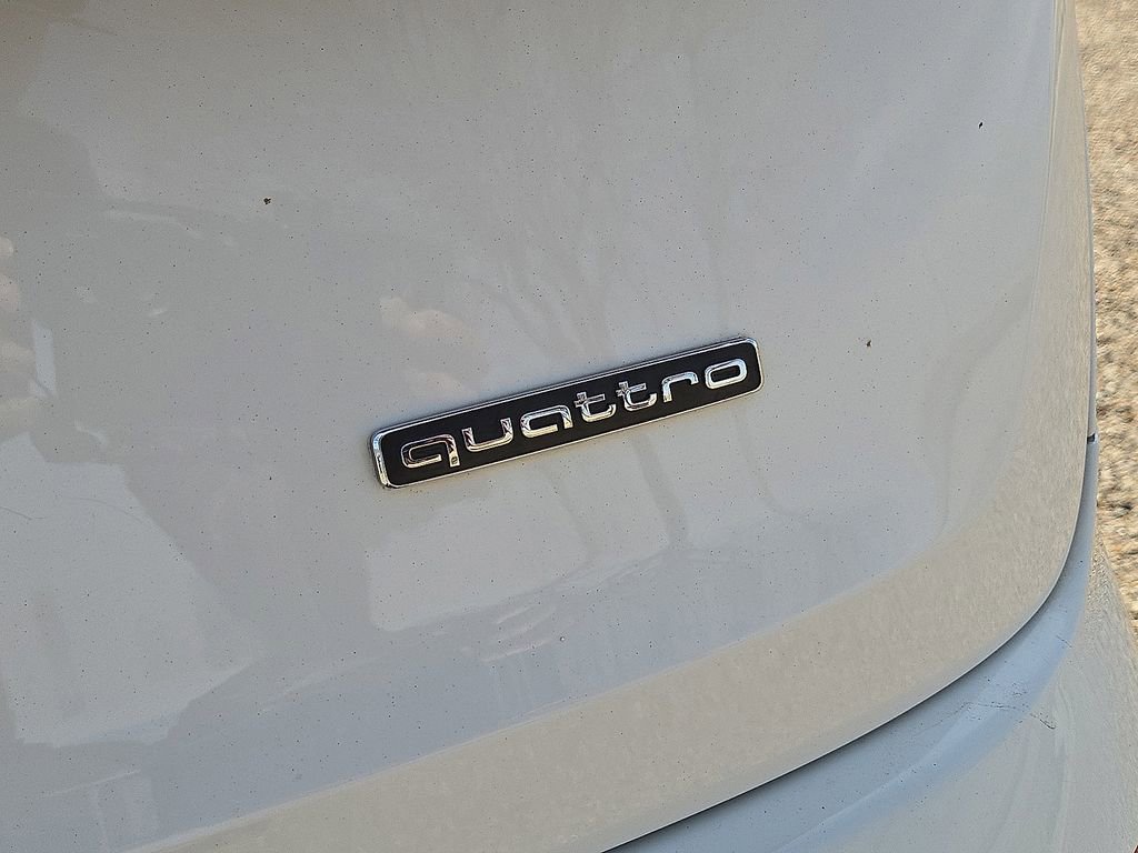 Used 2020 Audi Q7 3.0T Premium Plus image 12