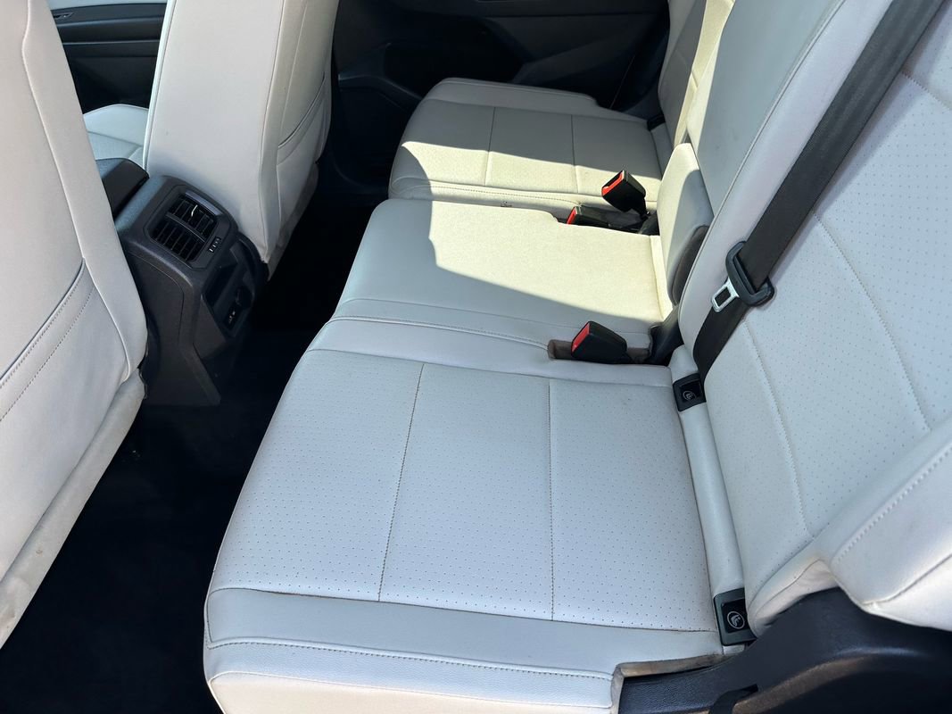 Used 2020 Volkswagen Tiguan SE R-Line w/ 3rd Row Seat Package image 31